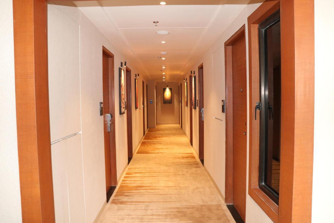 SK Lords Eco Inn Ahmedabad Exterior foto