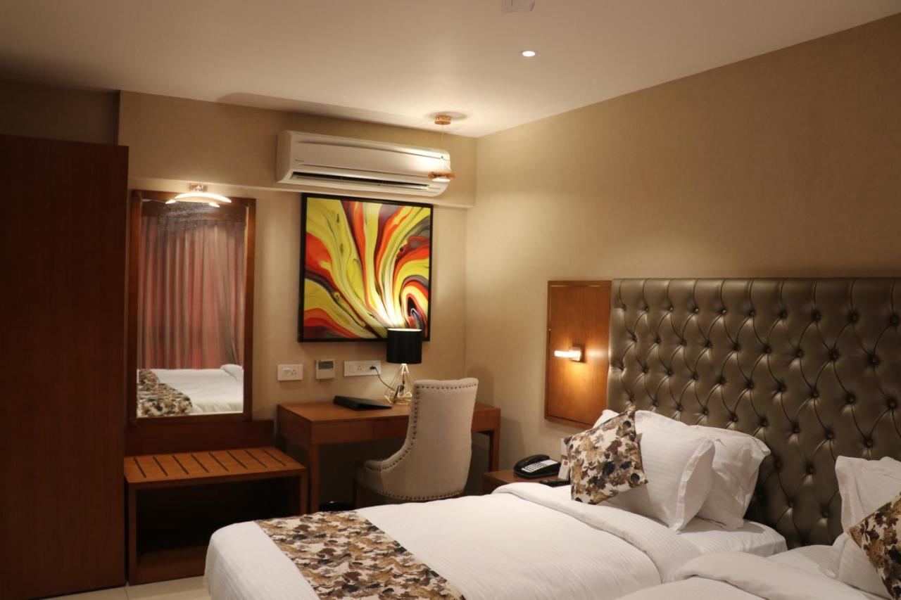SK Lords Eco Inn Ahmedabad Exterior foto