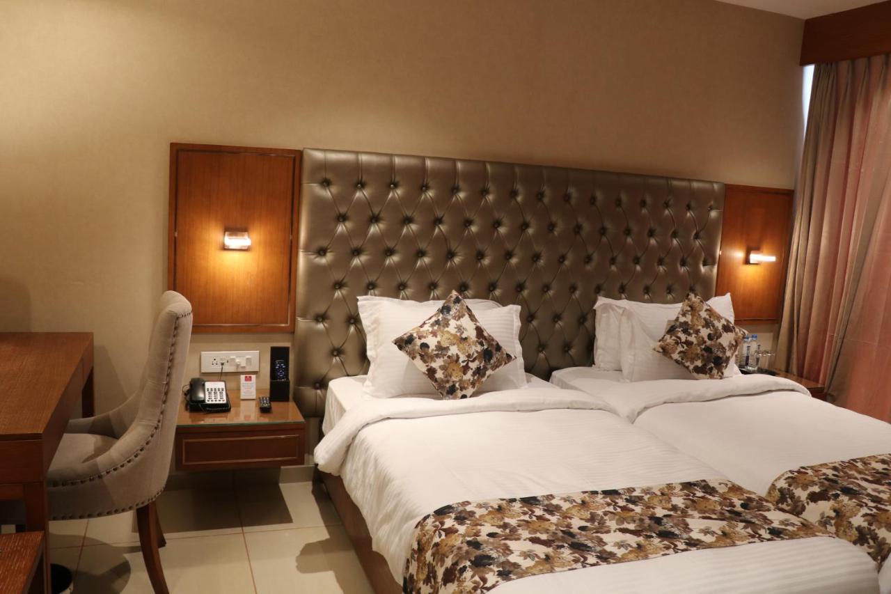 SK Lords Eco Inn Ahmedabad Exterior foto