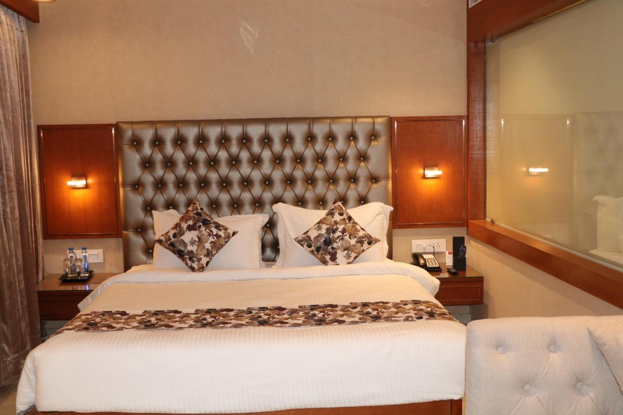 SK Lords Eco Inn Ahmedabad Exterior foto