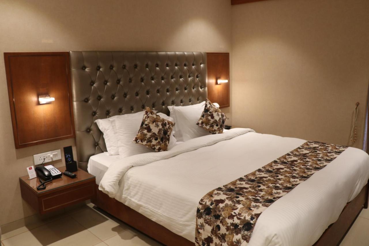 SK Lords Eco Inn Ahmedabad Exterior foto