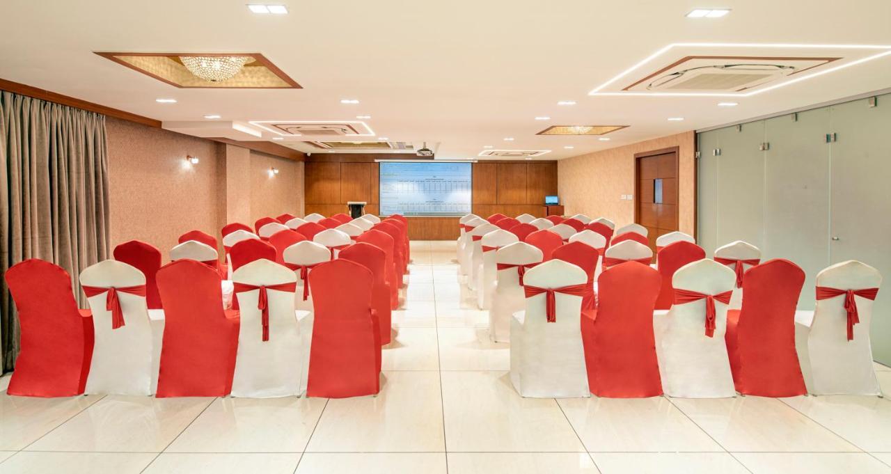 SK Lords Eco Inn Ahmedabad Exterior foto