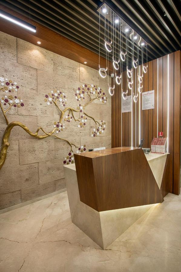 SK Lords Eco Inn Ahmedabad Exterior foto