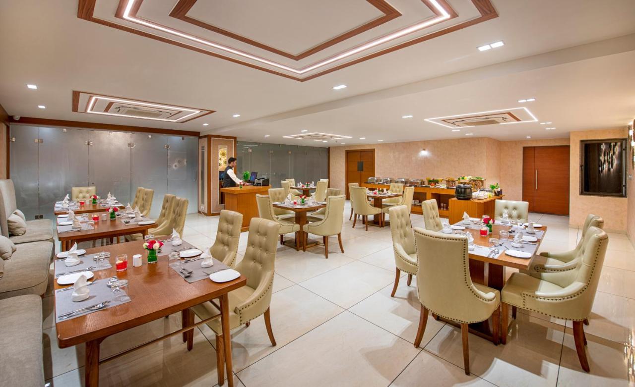 SK Lords Eco Inn Ahmedabad Exterior foto