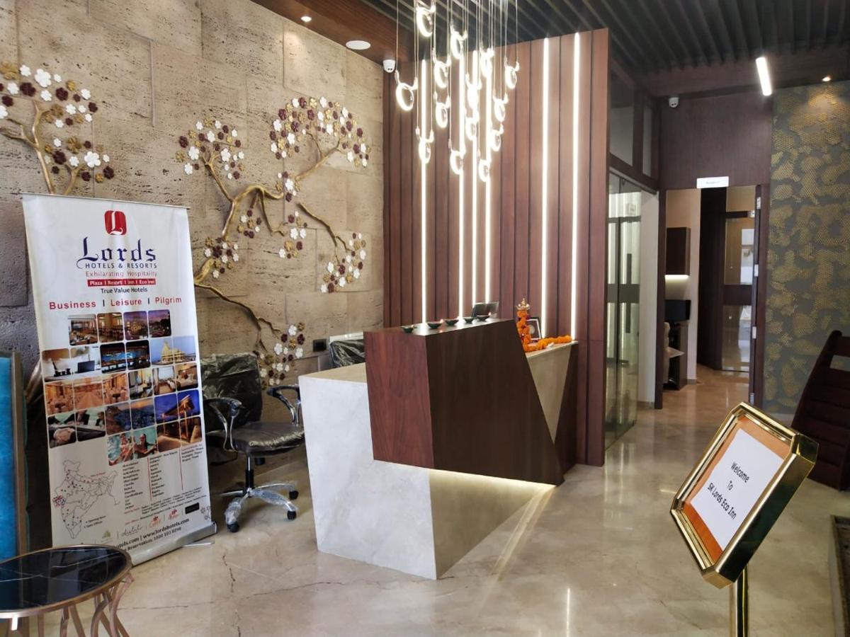 SK Lords Eco Inn Ahmedabad Exterior foto